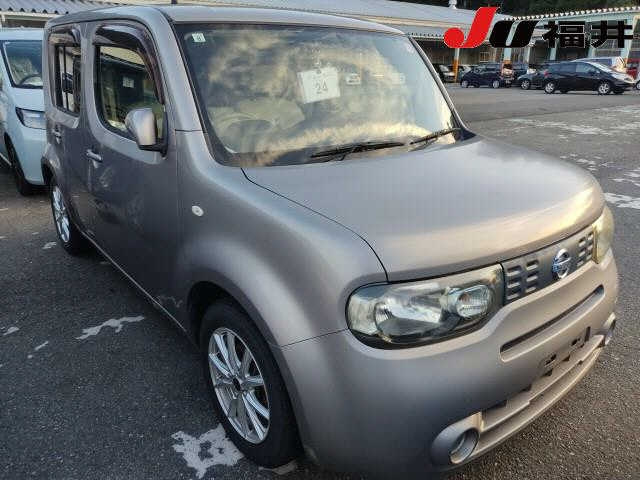 NISSAN CUBE — фото