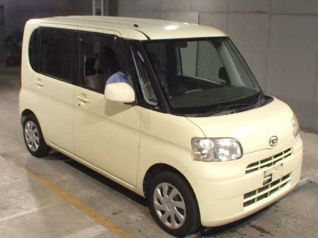 DAIHATSU TANTO — фото