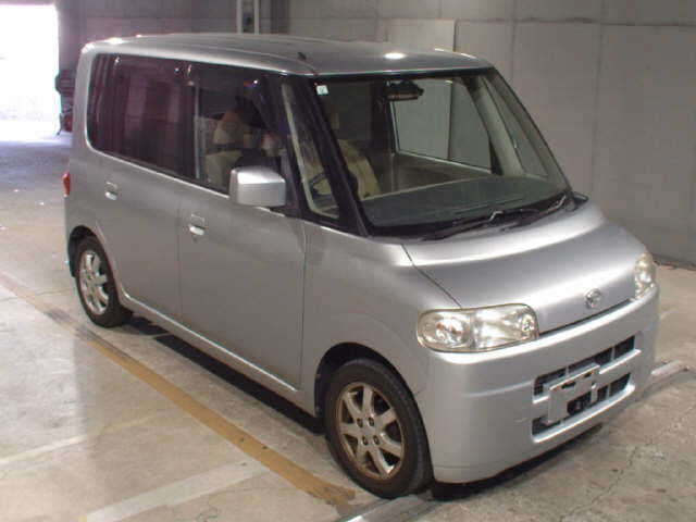 DAIHATSU TANTO — фото