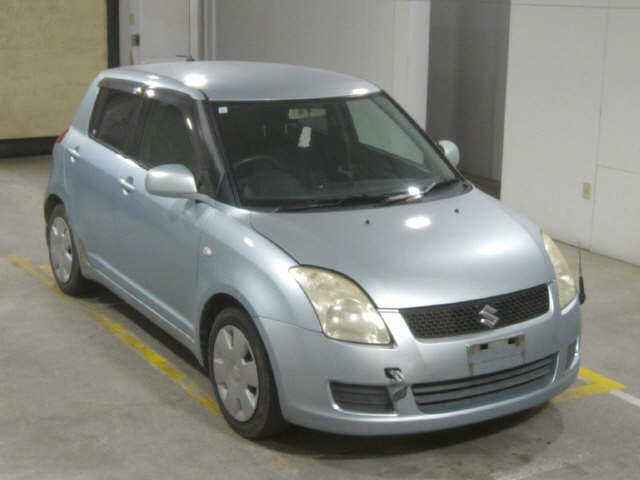 SUZUKI SWIFT — фото