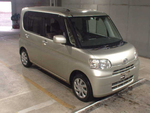 DAIHATSU TANTO — фото