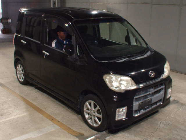 DAIHATSU TANTO — фото