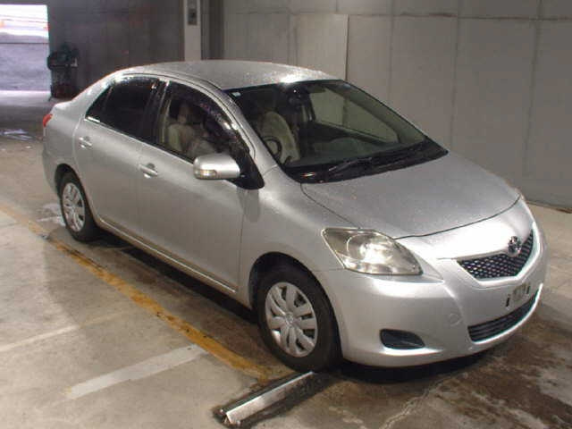TOYOTA BELTA — фото