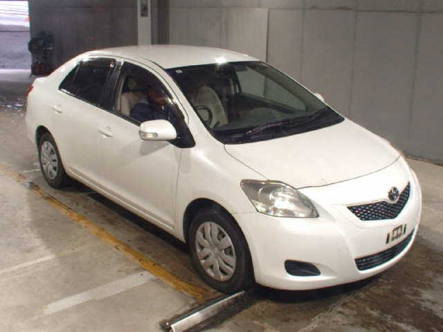 TOYOTA BELTA — фото