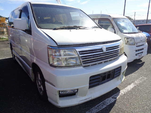 NISSAN ELGRAND — фото