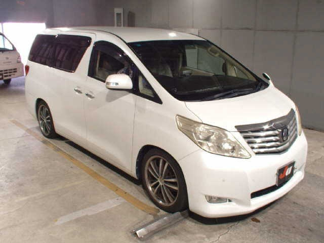 TOYOTA ALPHARD — фото