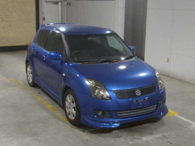 SUZUKI SWIFT — фото
