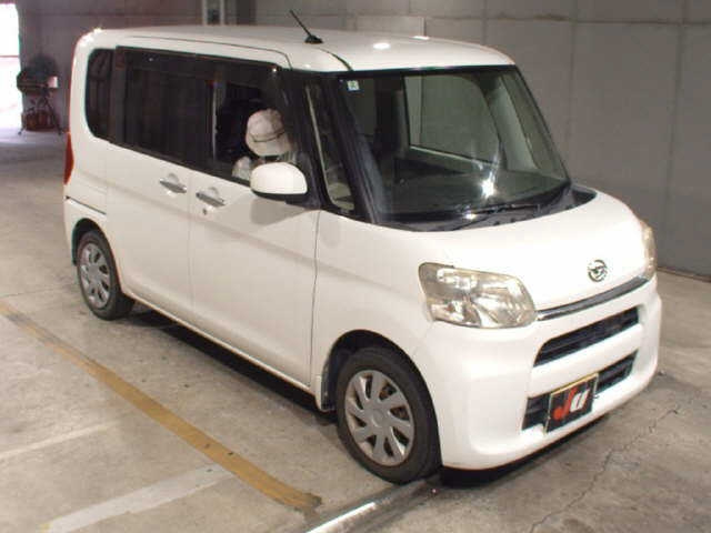 DAIHATSU TANTO — фото