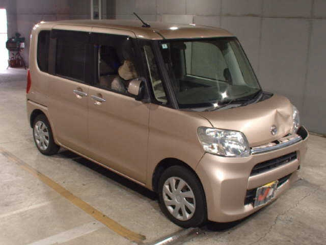 DAIHATSU TANTO — фото
