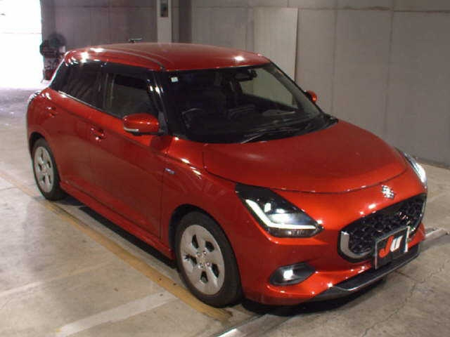 SUZUKI SWIFT — фото
