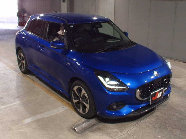 SUZUKI SWIFT — фото