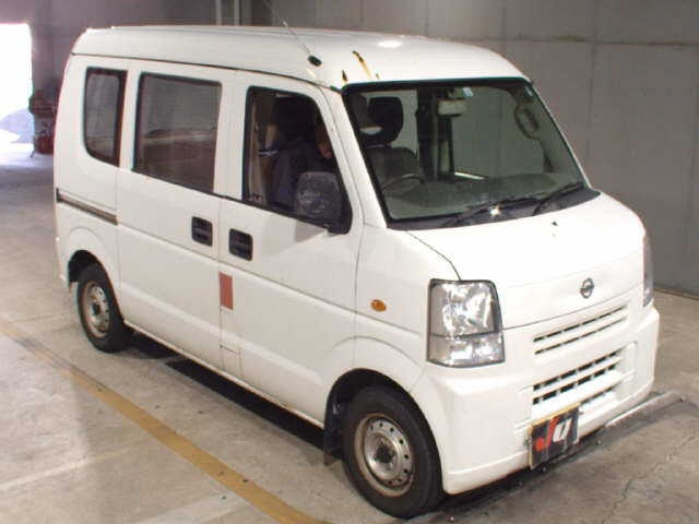 NISSAN CLIPPER — фото