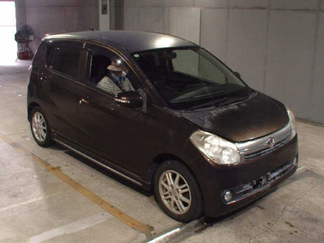 DAIHATSU MIRA — фото