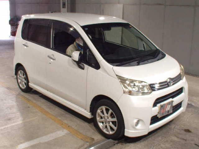 DAIHATSU MOVE — фото