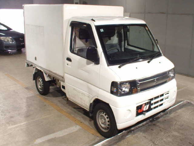 MITSUBISHI MINICAB — фото