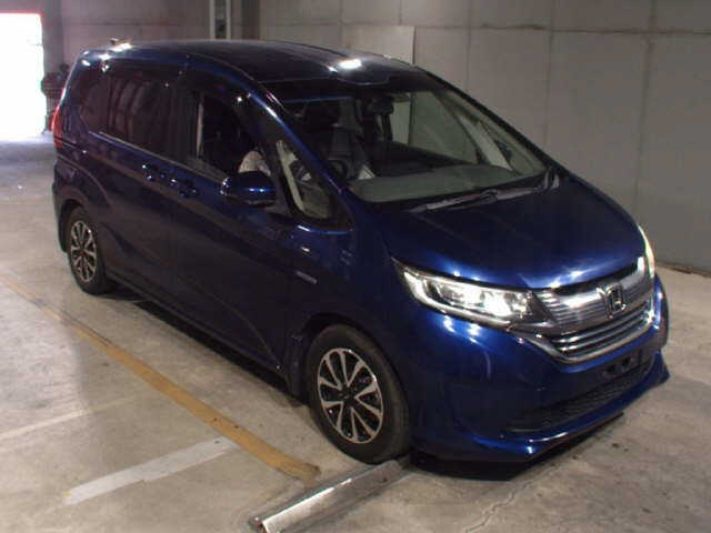 HONDA FREED — фото