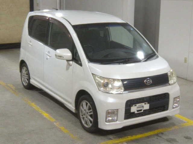 DAIHATSU MOVE — фото
