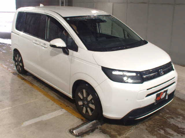HONDA FREED — фото
