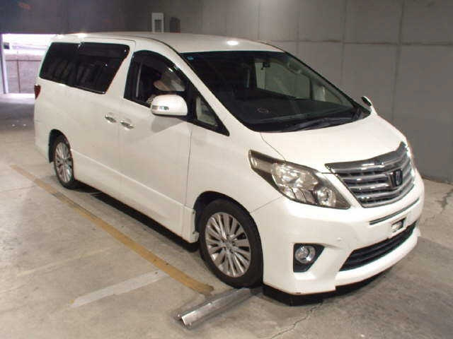 TOYOTA ALPHARD — фото