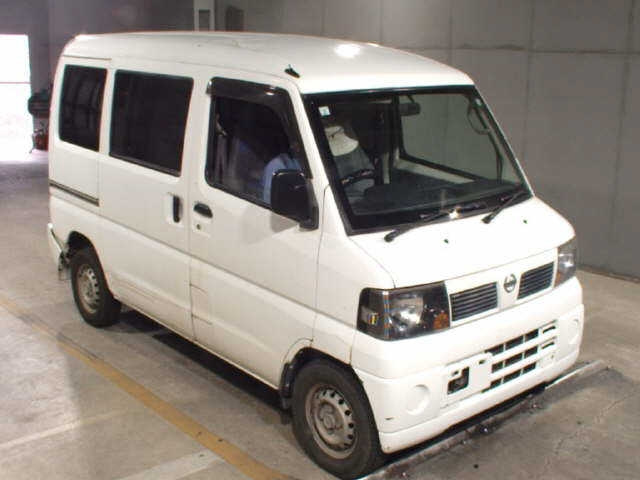 NISSAN CLIPPER — фото