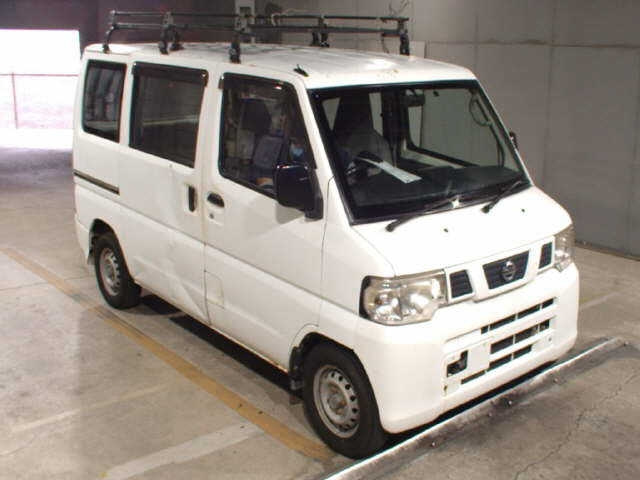 NISSAN CLIPPER — фото