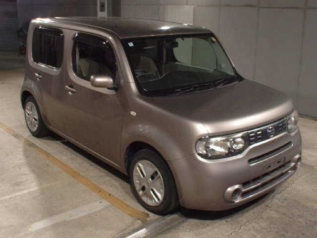 NISSAN CUBE — фото