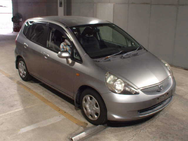 HONDA FIT — фото