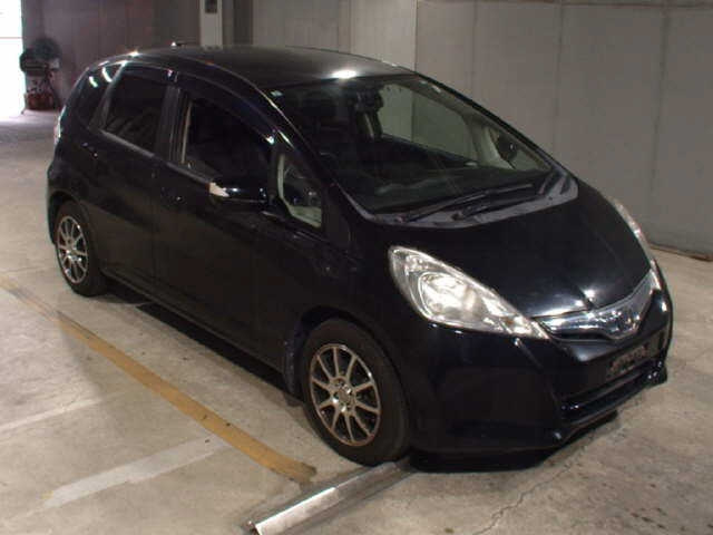 HONDA FIT — фото
