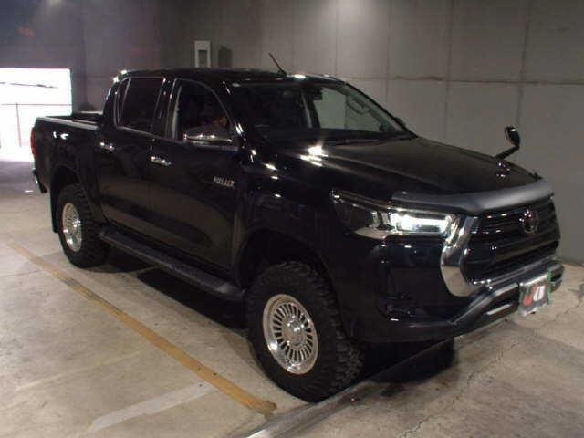 TOYOTA HILUX — фото