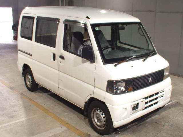 MITSUBISHI MINICAB — фото