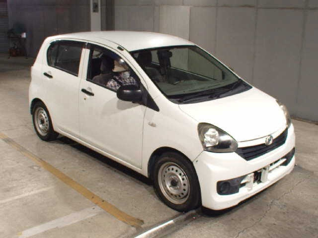 DAIHATSU MIRA — фото