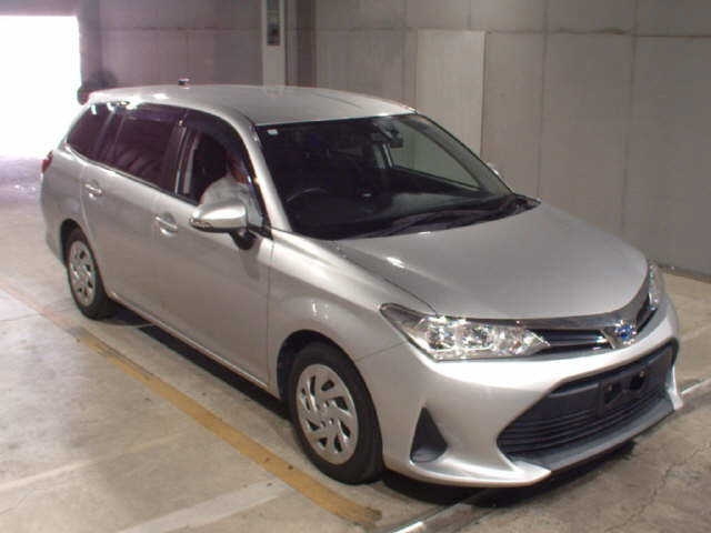TOYOTA COROLLA — фото