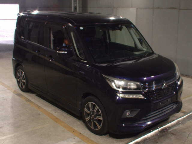 MITSUBISHI DELICA — фото