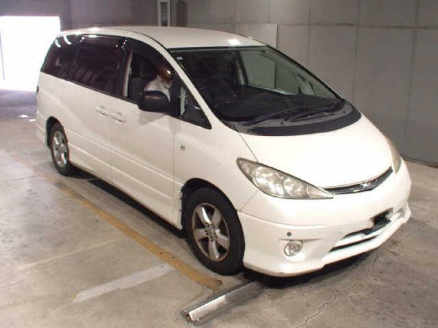 TOYOTA ESTIMA — фото