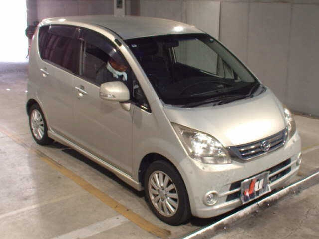 DAIHATSU MOVE — фото