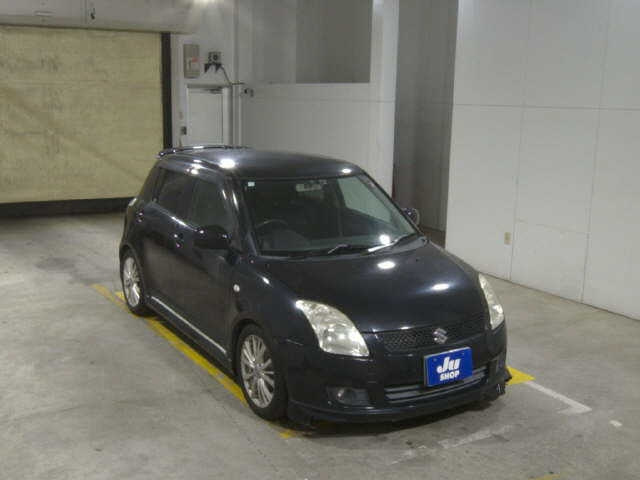 SUZUKI SWIFT — фото