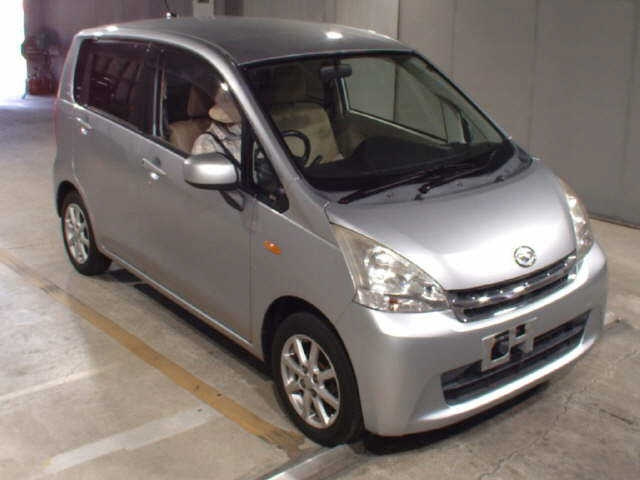 DAIHATSU MOVE — фото