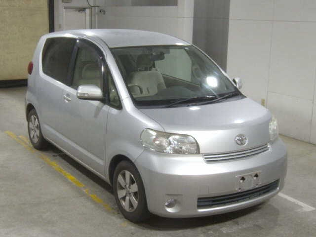 TOYOTA PORTE — фото