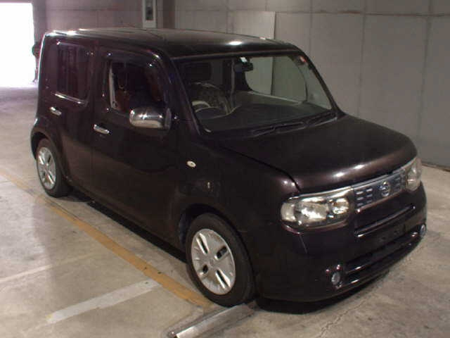 NISSAN CUBE — фото