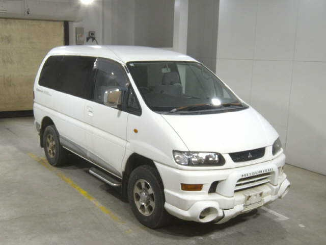 MITSUBISHI DELICA — фото