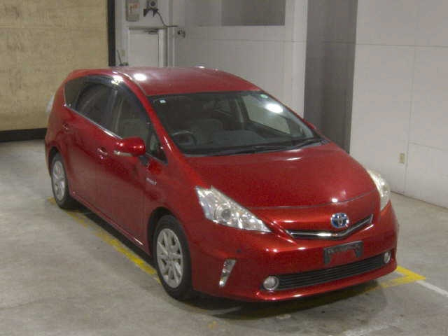 TOYOTA PRIUS — фото