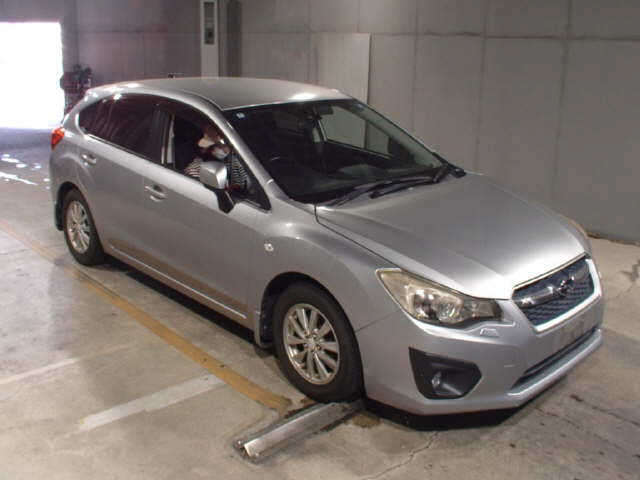 SUBARU IMPREZA — фото