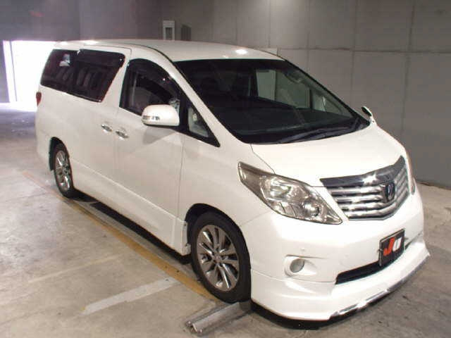 TOYOTA ALPHARD — фото