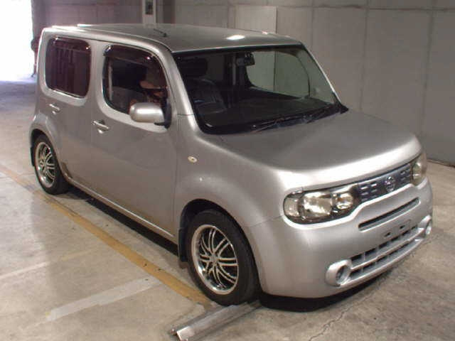 NISSAN CUBE — фото