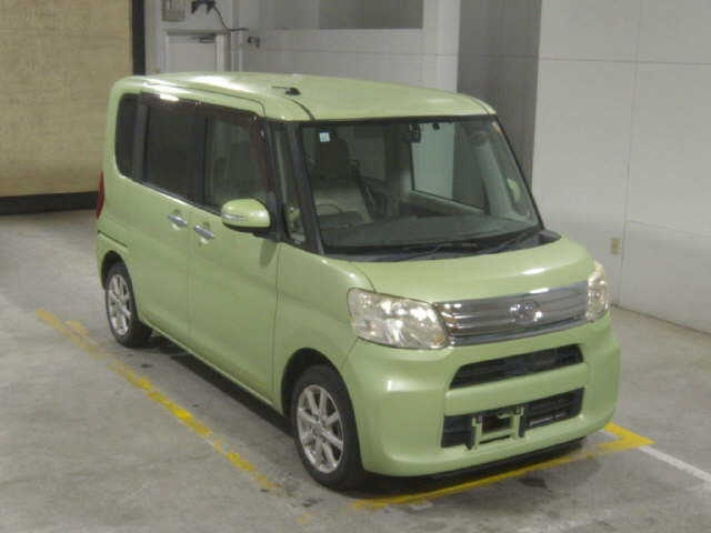 DAIHATSU TANTO — фото