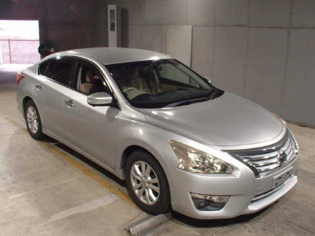 NISSAN TEANA — фото