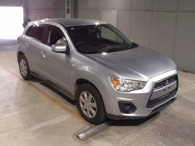 MITSUBISHI RVR — фото