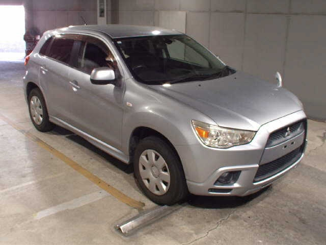 MITSUBISHI RVR — фото