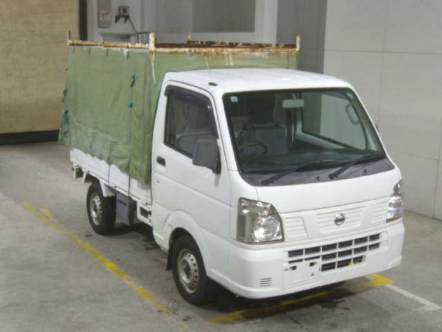 NISSAN CLIPPER — фото