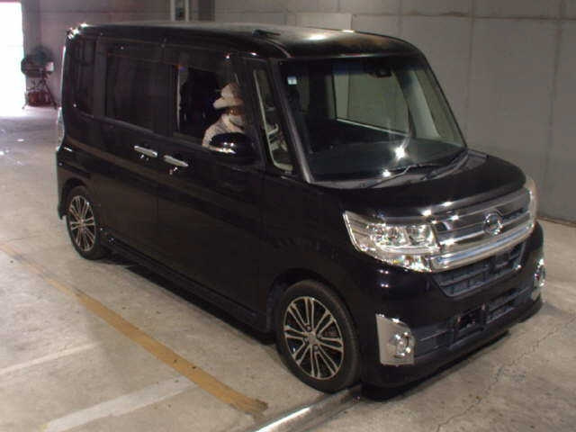 DAIHATSU TANTO — фото